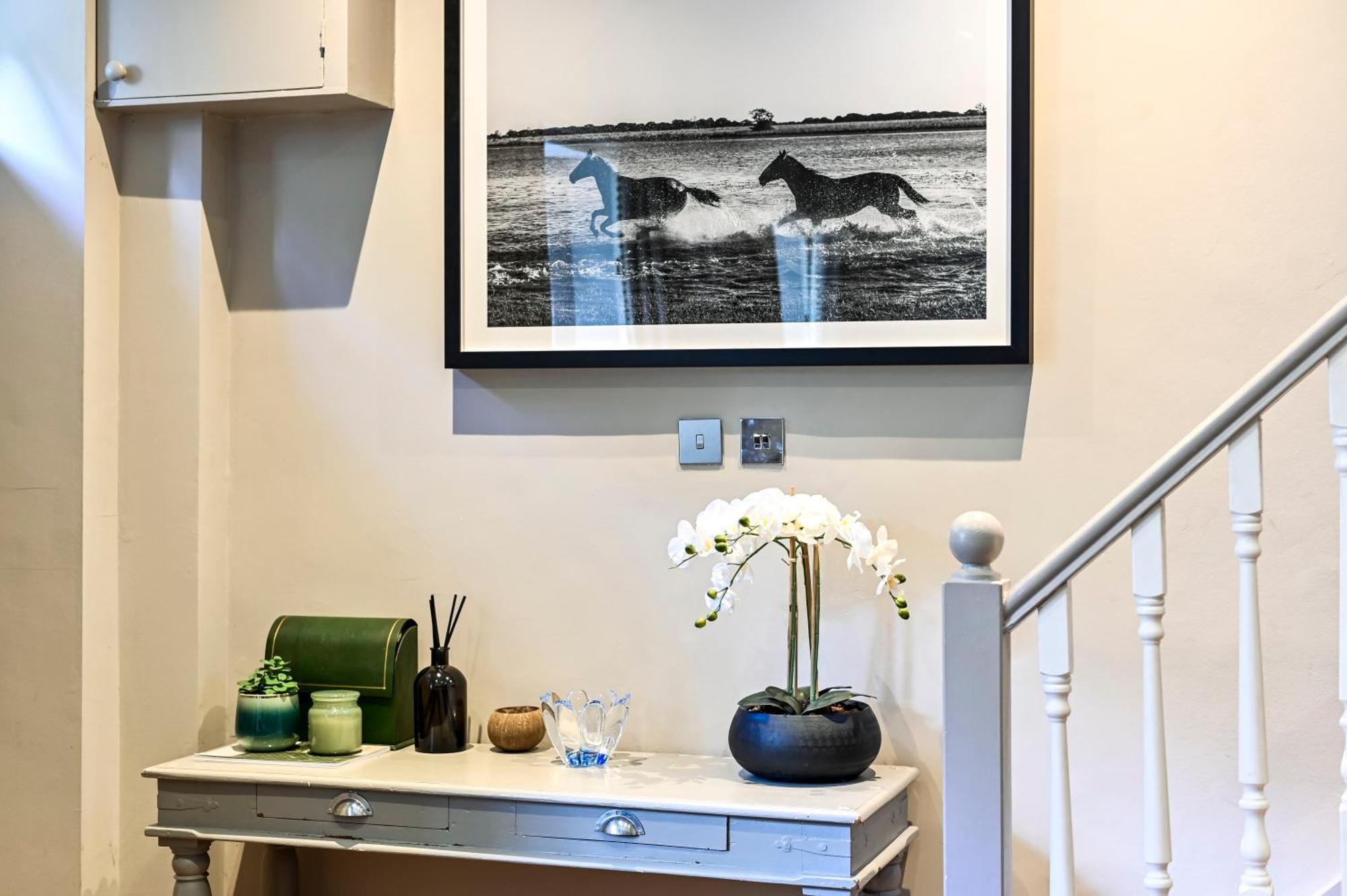 Magnificent 2 Bed Hyde Park Mews House Apartment London Exterior photo