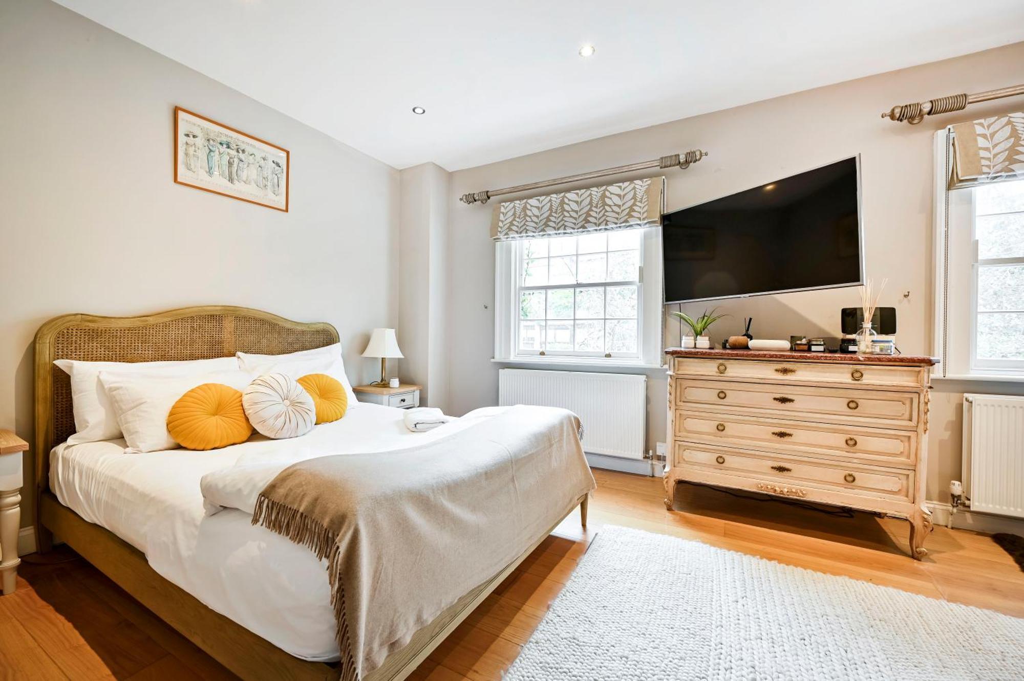 Magnificent 2 Bed Hyde Park Mews House Apartment London Exterior photo